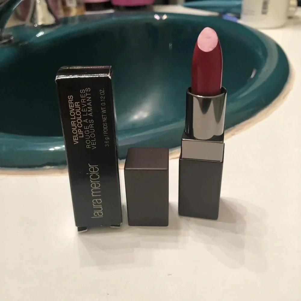 NIB LAURA MERCIER TEMPTATION LIPSTICK